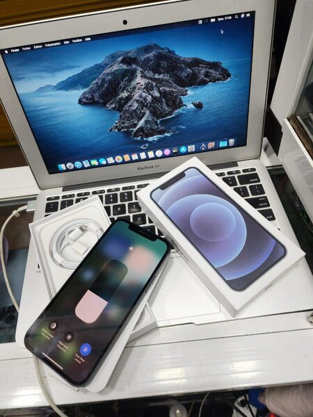 iPhone 12 simple 64GB