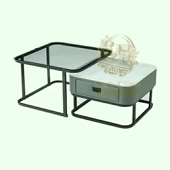 Table basse design en métal