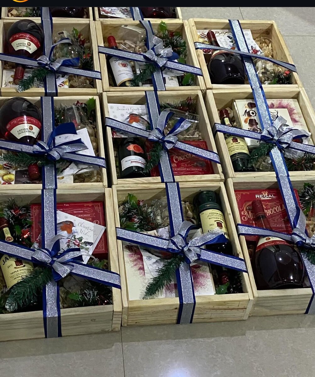 Corporate gift hampers