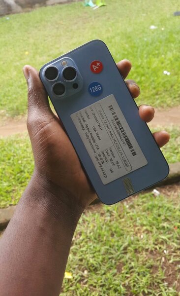 iPhone 128GB Original