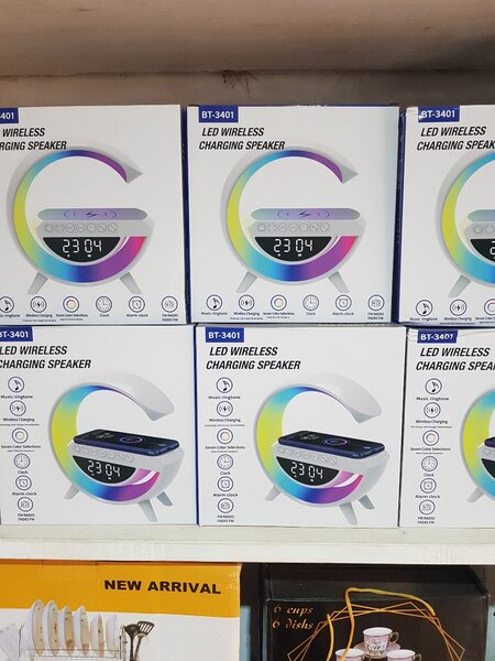 Led wireless charging speaker