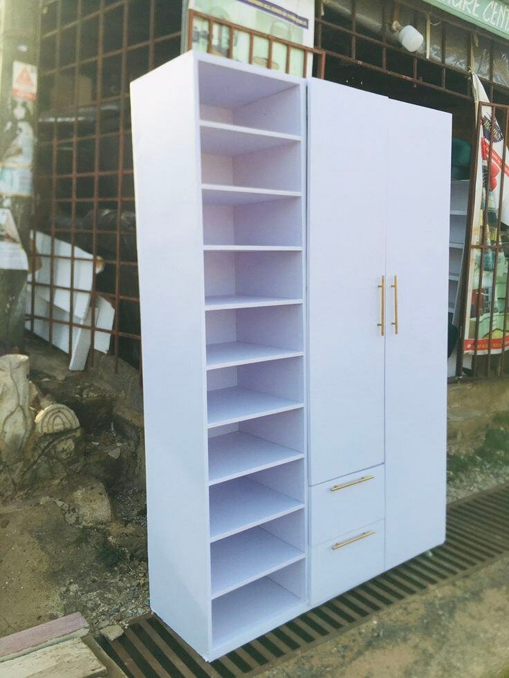 Armoire blanche moderne