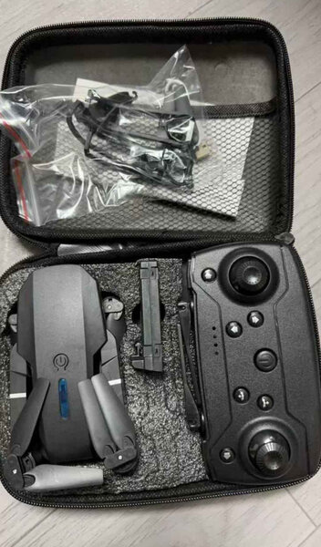 Drone pliable avec caméra HD et télécommande