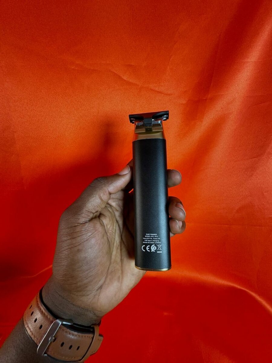 Oraimo Tondeuse électrique