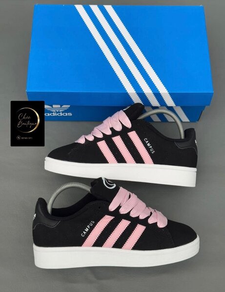 Basket Adidas campus avec carton