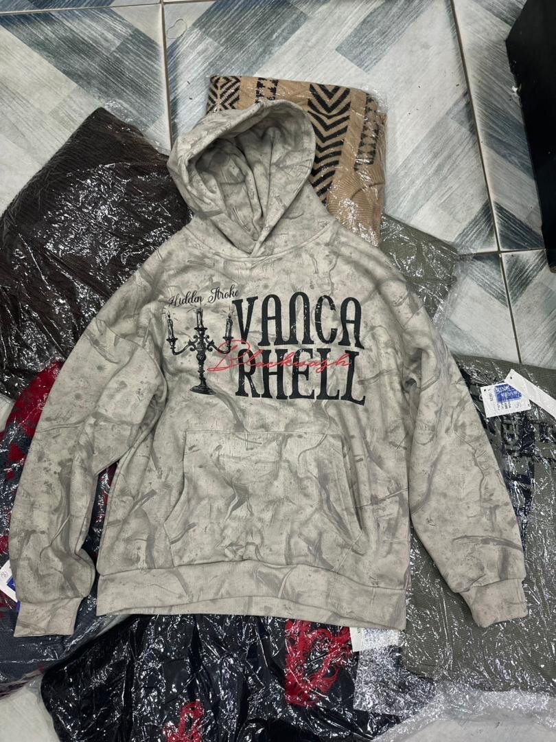 Sweat à capuche tendance