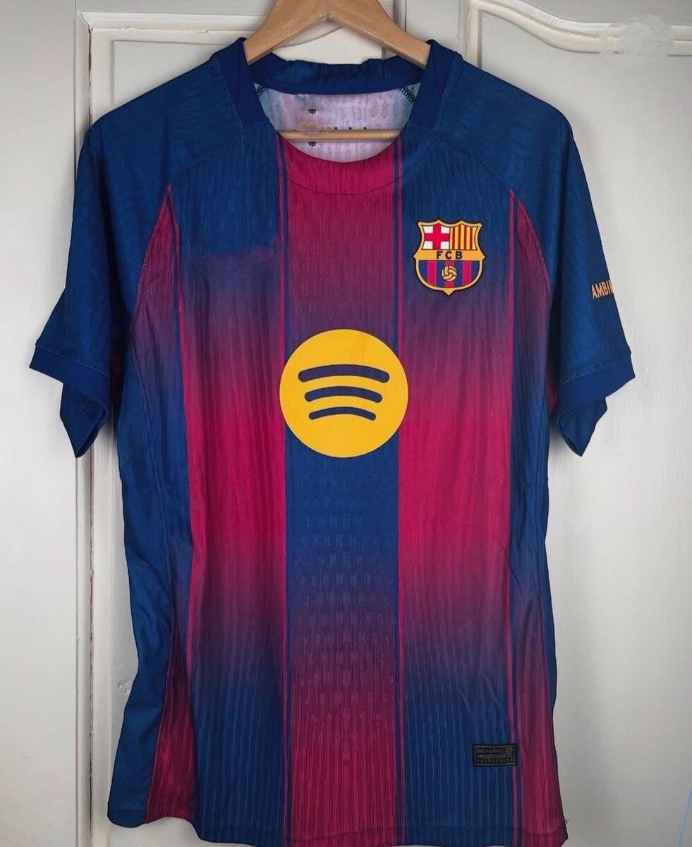 Maillots de football Barça modernes