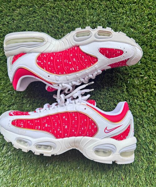 Nike Air Max 95 Supreme rouge et blanc