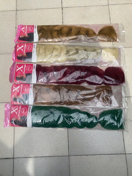 Extensions de cheveux colorées