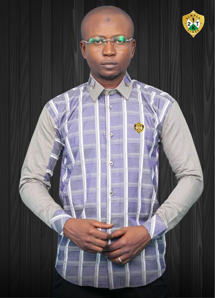 Chemise pour hommes élégante à carreaux