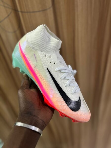 Chaussures de foot Nike Mercurial