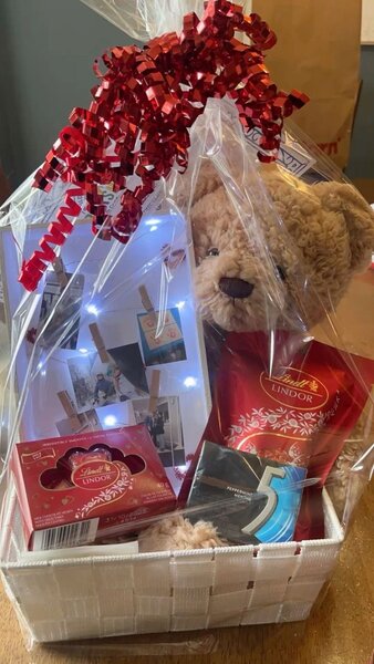 Cadeau ourson et chocolat Saint Valentin