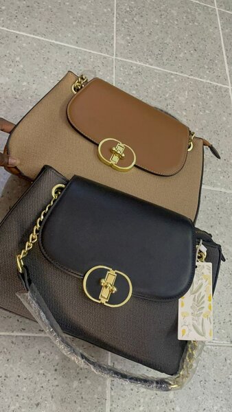 Sac à main élégant en cuir