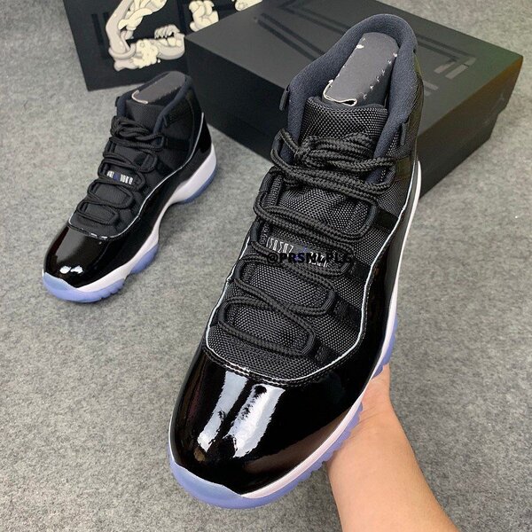 Baskets sport élégantes