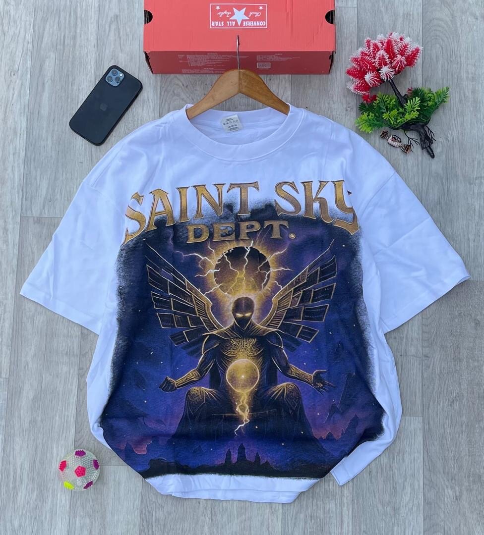 T-shirt graphique Saint Sky
