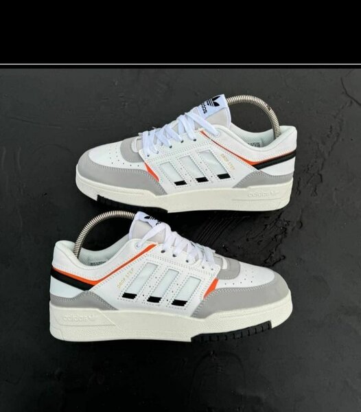 Adidas sneakers blancs gris homme