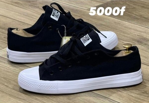 Chaussures Sneakers Noires