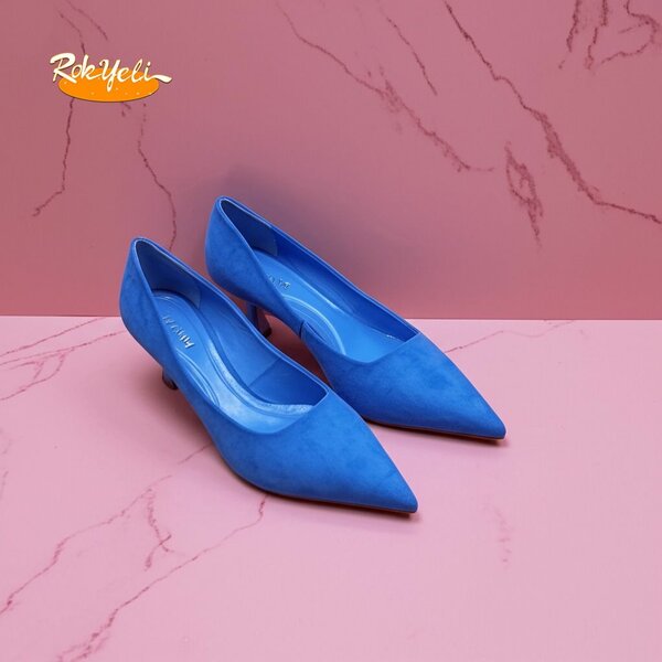 Escarpin Bleu à talon carré