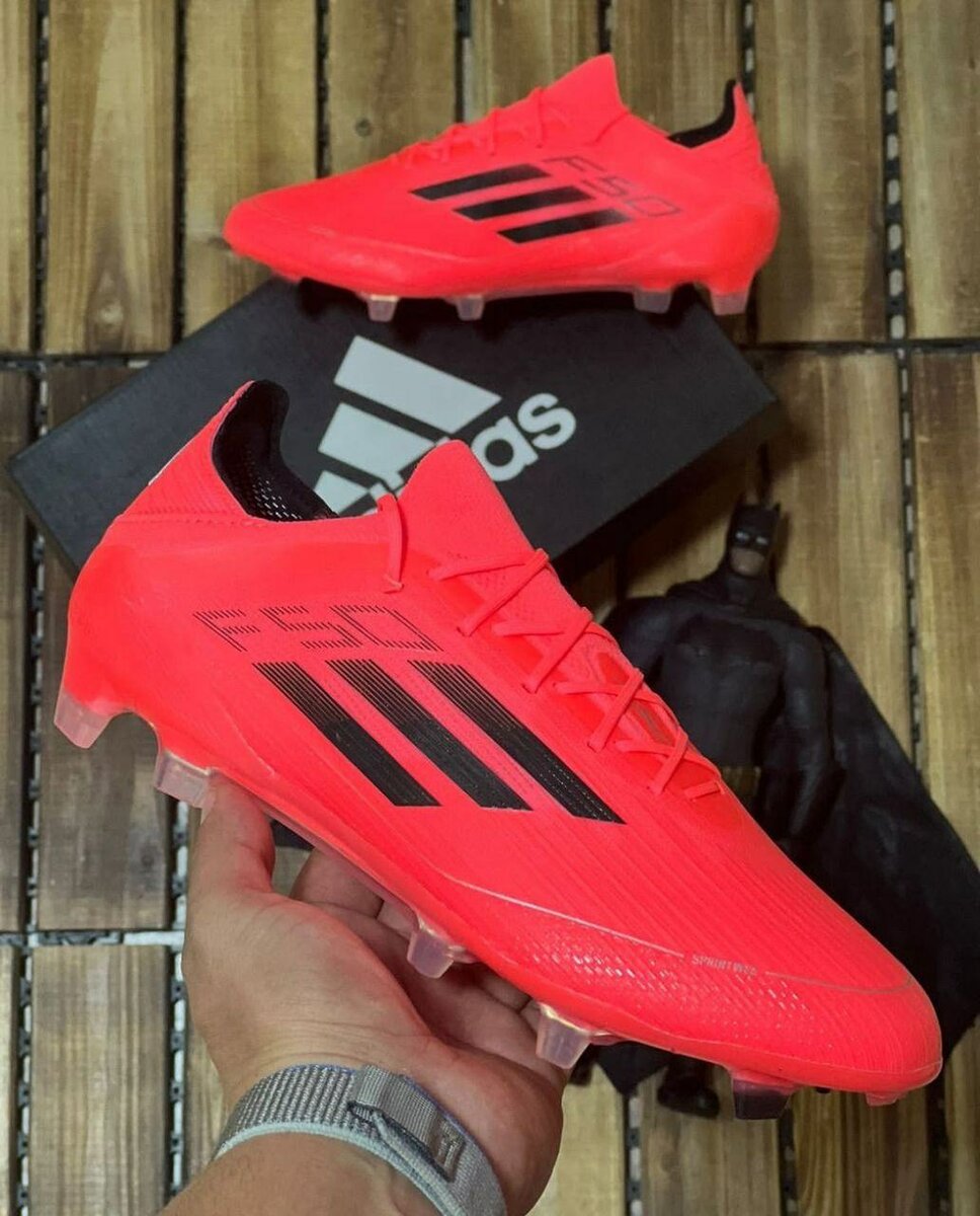 Adidas crampons f50