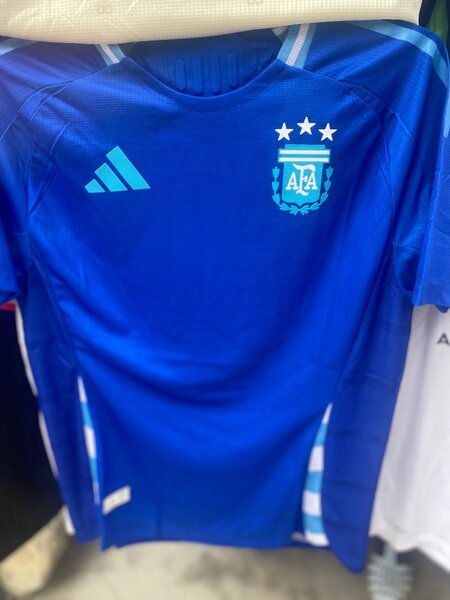 Maillot de football bleu