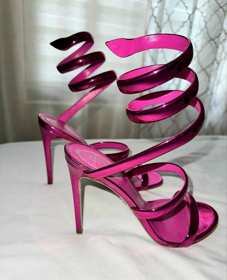 PINK HEELS