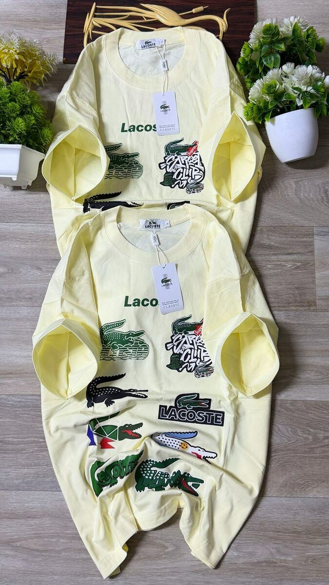 T-shirts Lacoste pour hommes