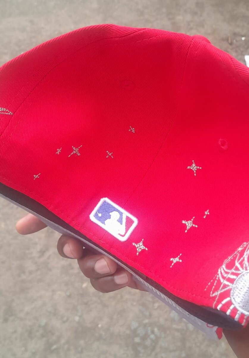 Casquette rouge brodée NY