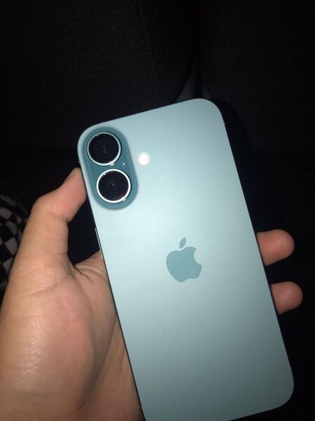 iPhone 16 plus 256gb Teal