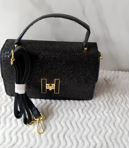 Sac à main élégant noir