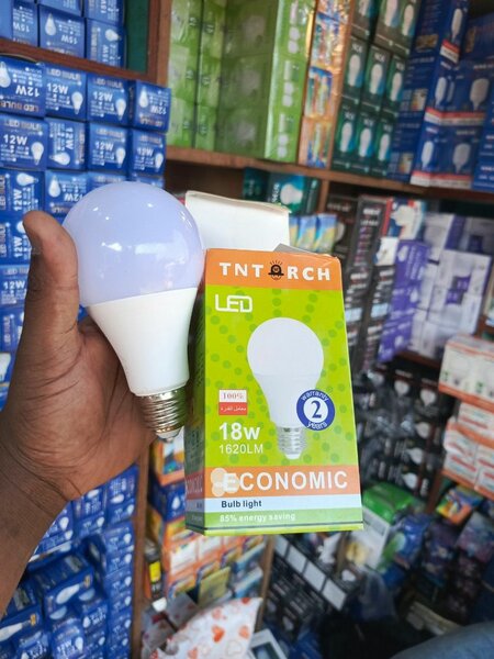 Ampoule LED 18W TNTORCH