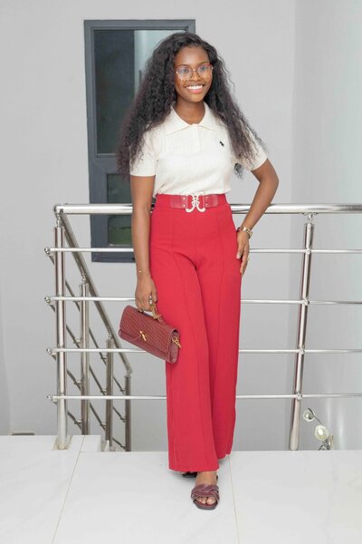 Pantalon rouge élégant pour femme