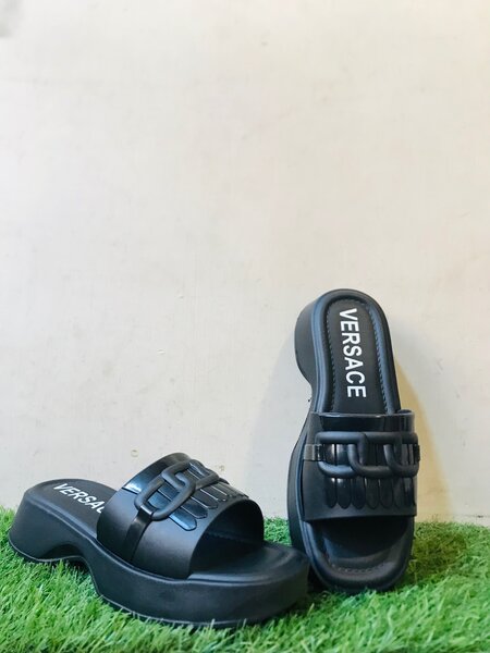 Ladies house slippers