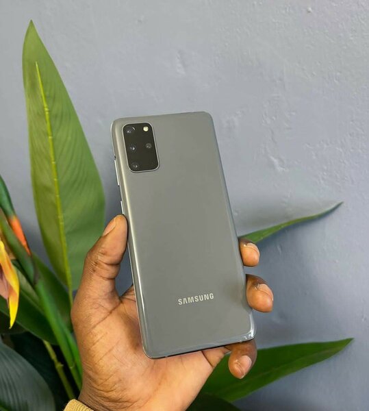 Samsung Galaxy S20 PLUS