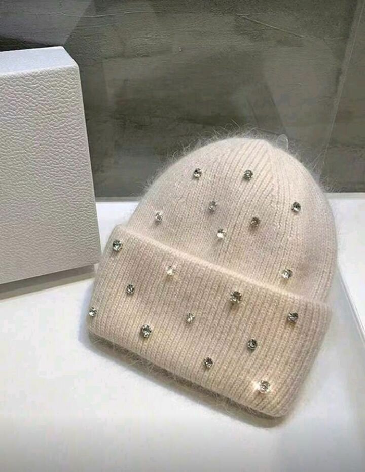 Bonnet en laine avec strass