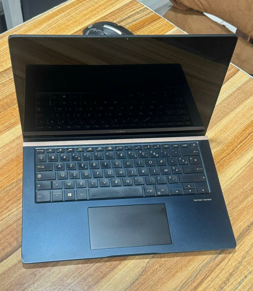 PC Asus ZenBook Core i7 8th