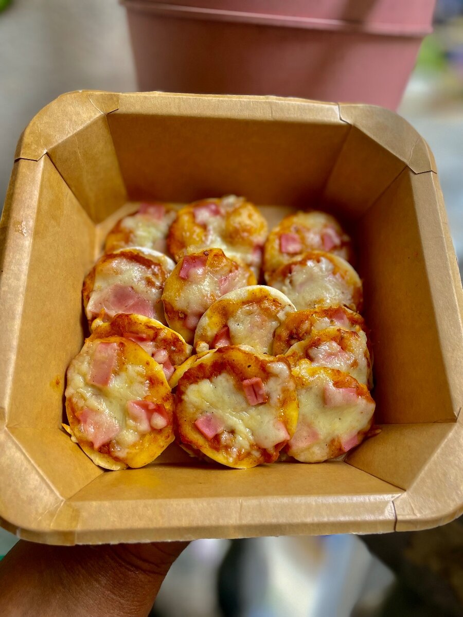 Minis pizza ( viande ou jambo)