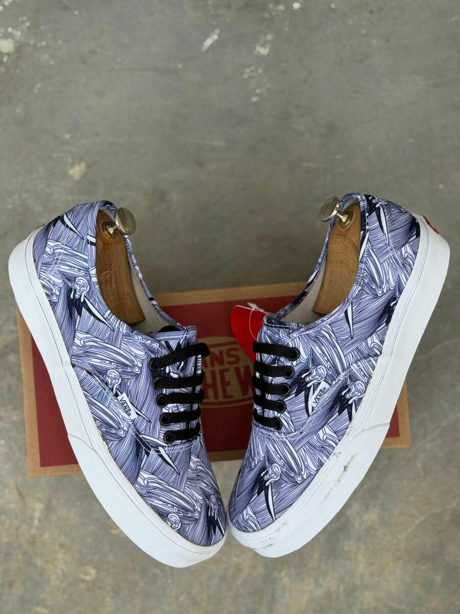 Vans Graphic Sneakers