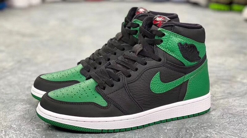 Air Jordan 1 pine green