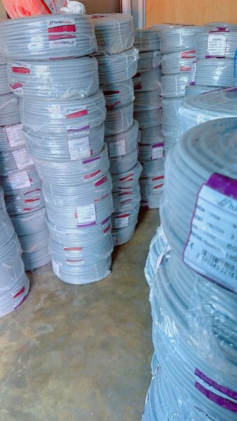 Câble électrique robuste 100m