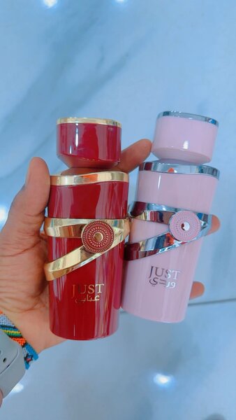 Disponible en plusieurs couleur rose rouge jaune