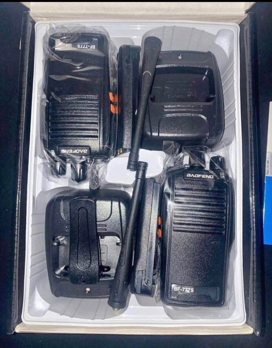 Talkies Baofeng B-77