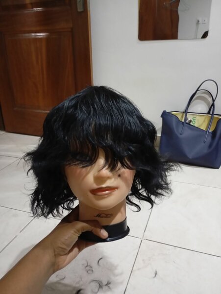 Perruque Courte Ondulée