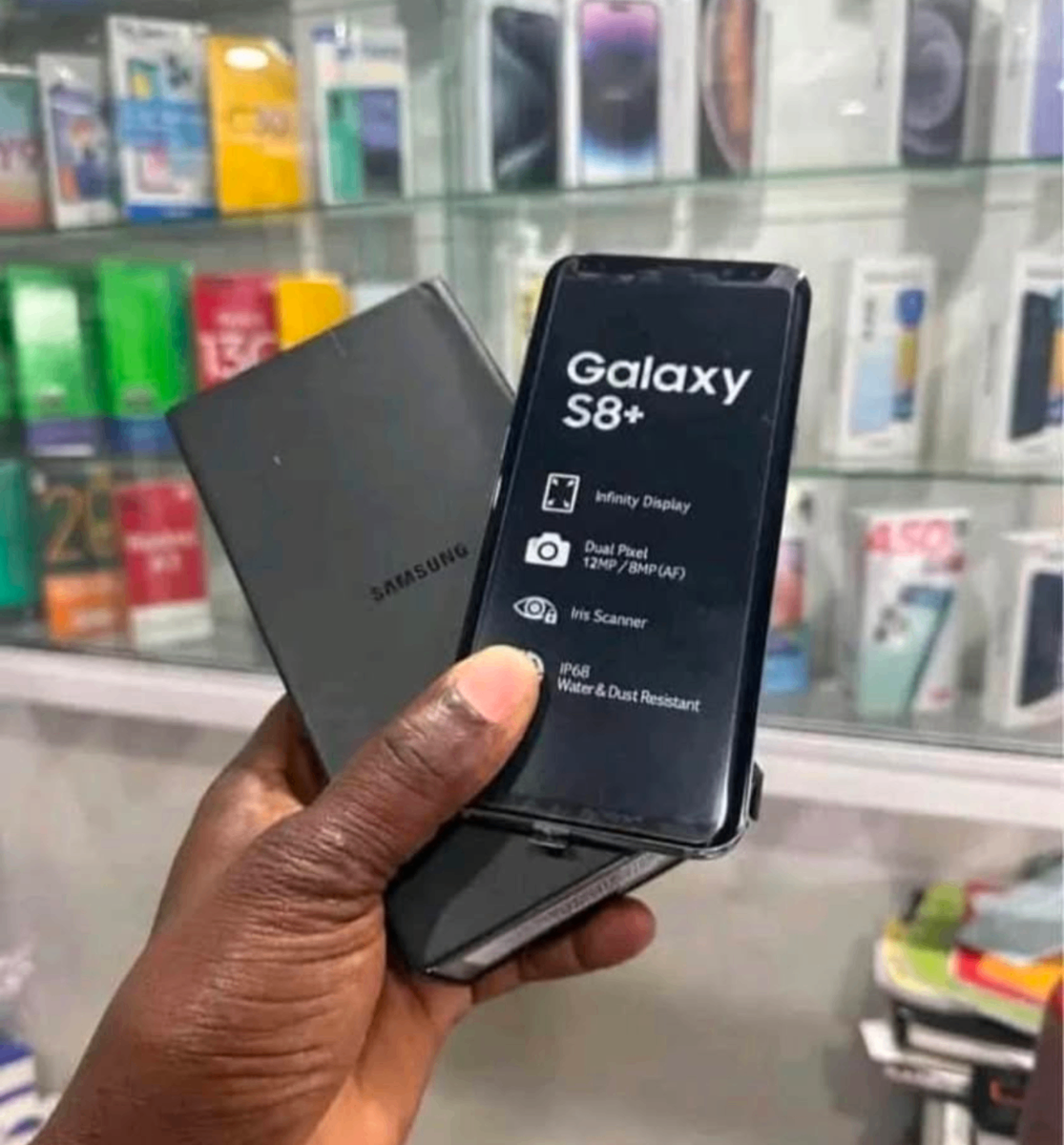 SAMSUNG GALAXY S8 SCELLÉ (256GB/8RAM)