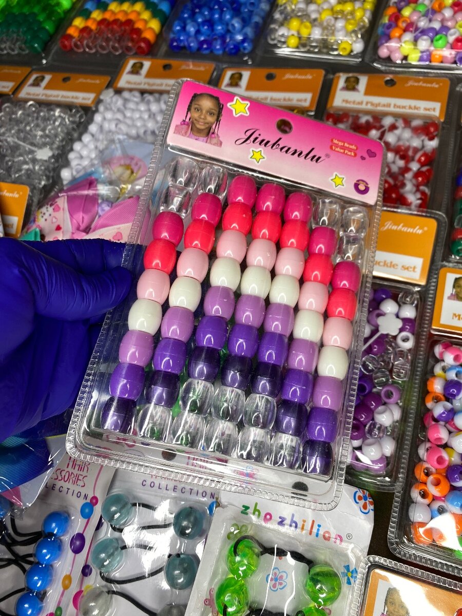 Hair beads available (80gh for 1 pack)