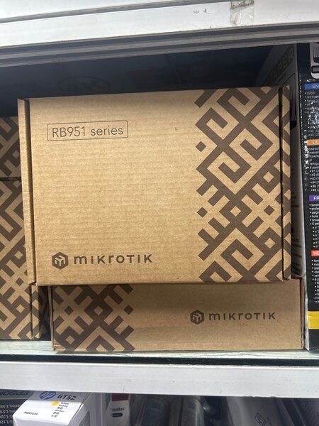 Routeur Wi-Fi Mikrotik RB951