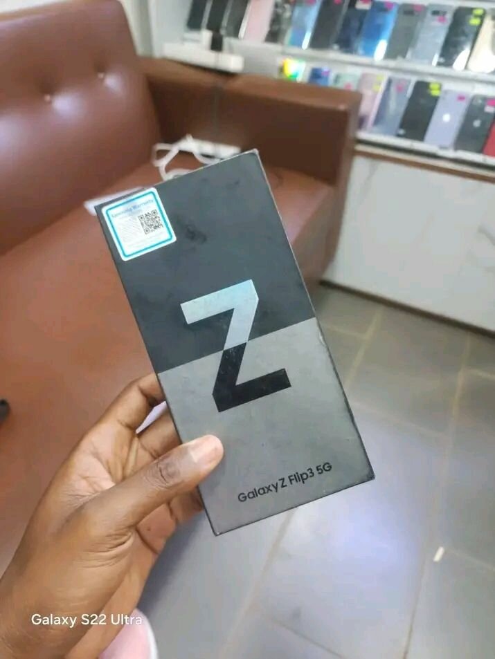Samsung Galaxy Z Flip3 5G