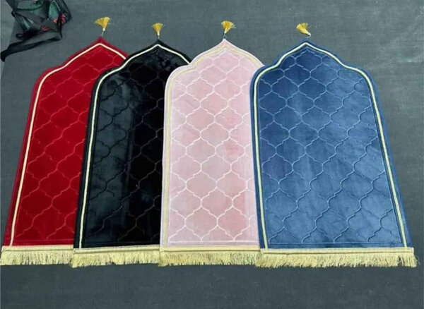 Tapis de prière luxueux