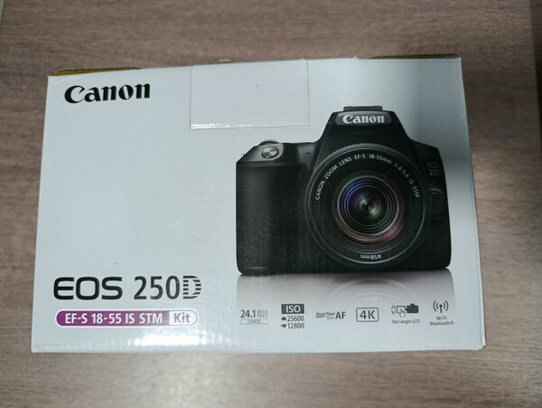 Canon 250d 18-55mm