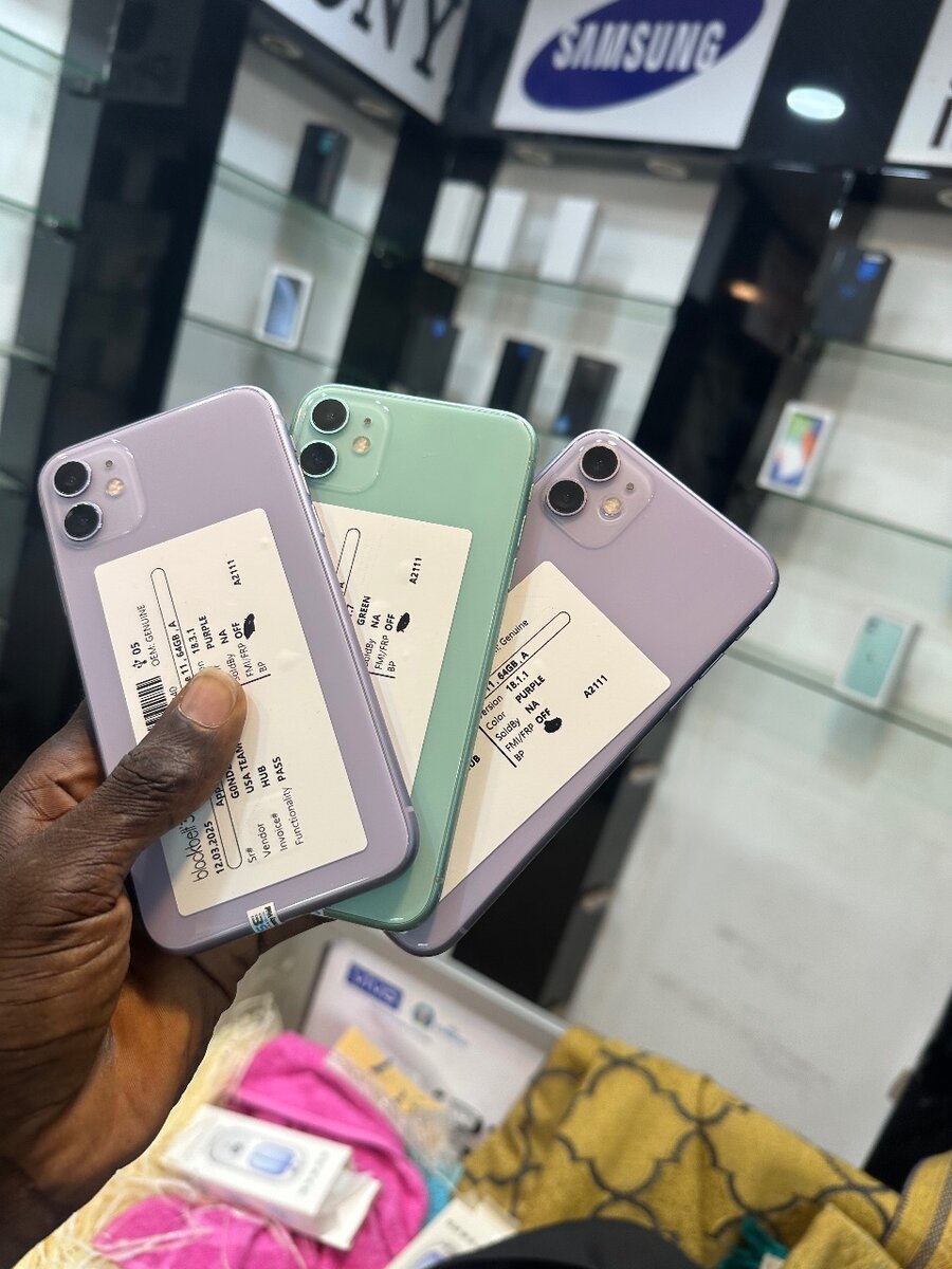 iPhone 11/64 giga casi neuf