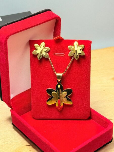 Complet plaquet Dames